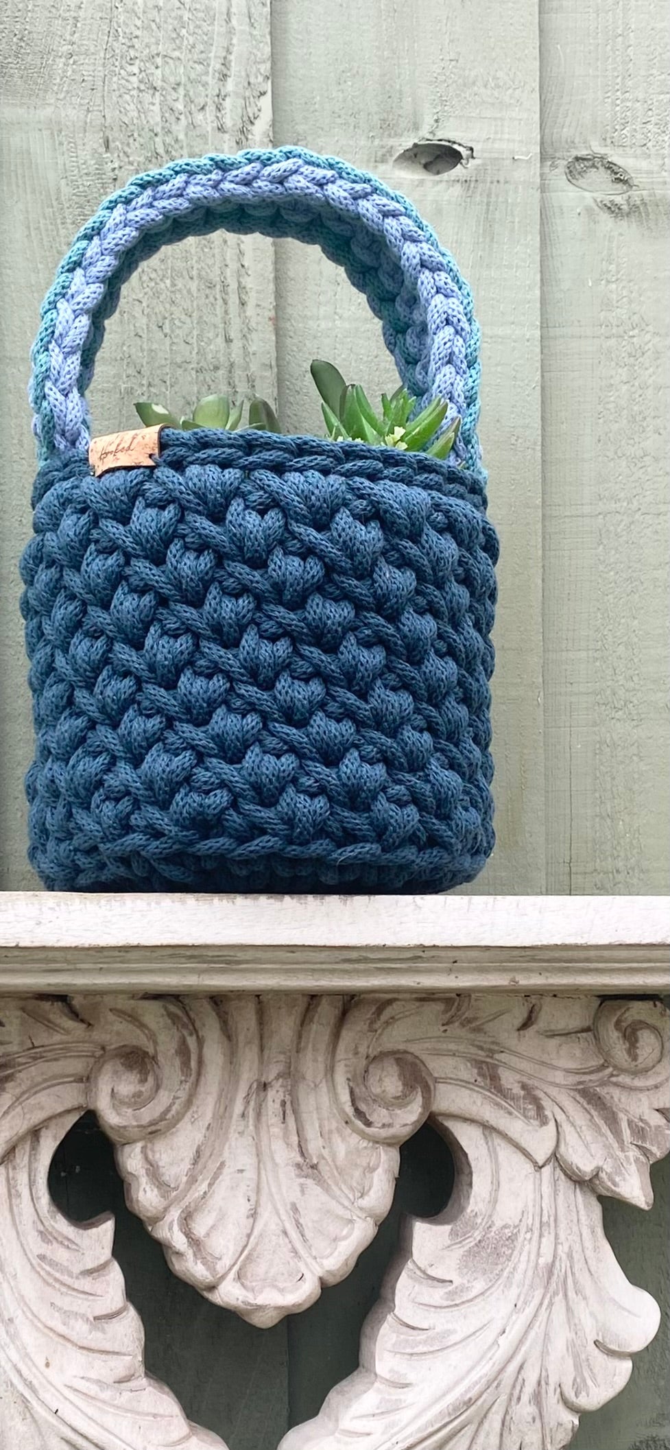 Spring basket