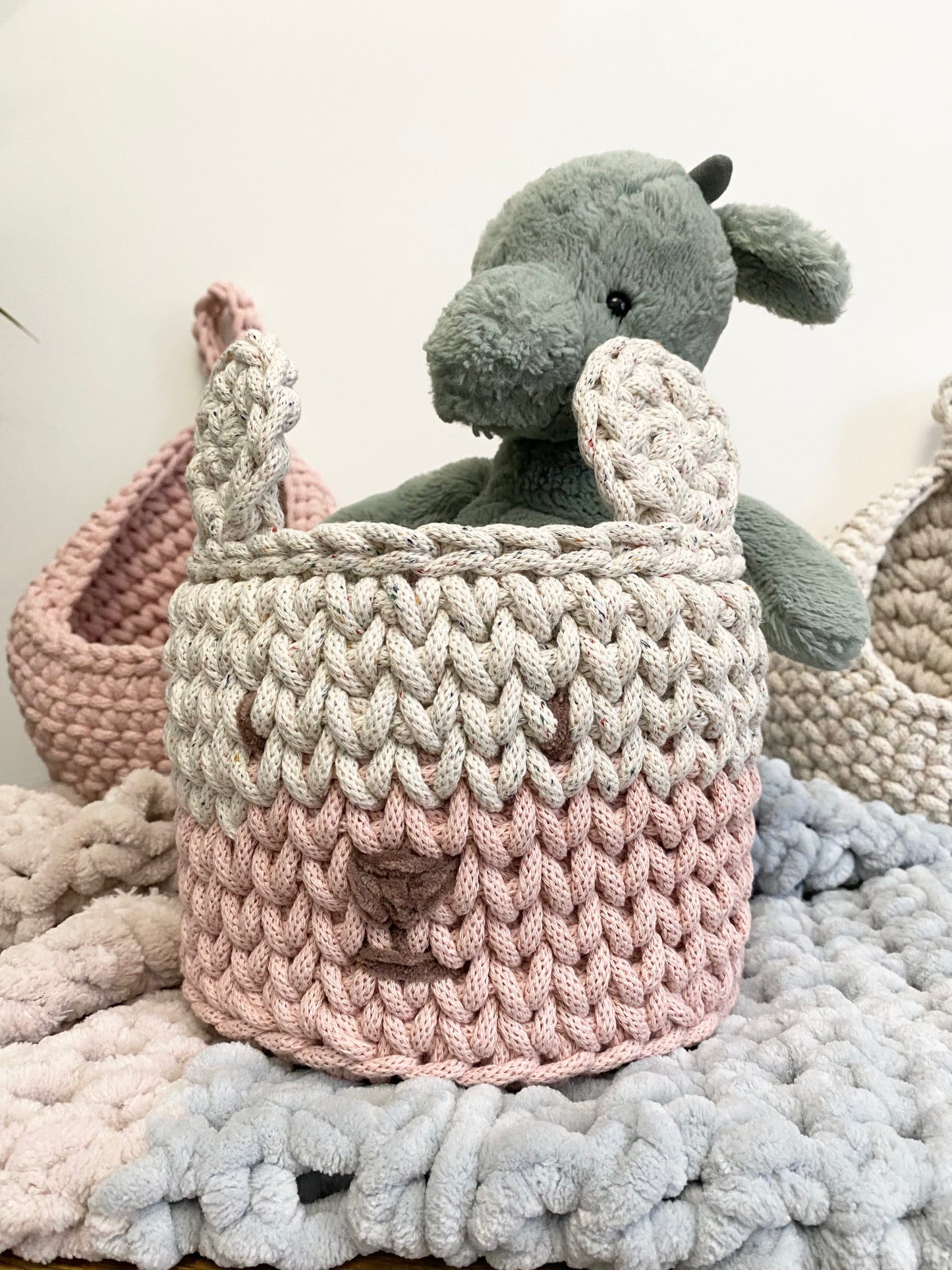 Bear basket