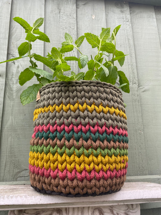Lined planter 5 colour way