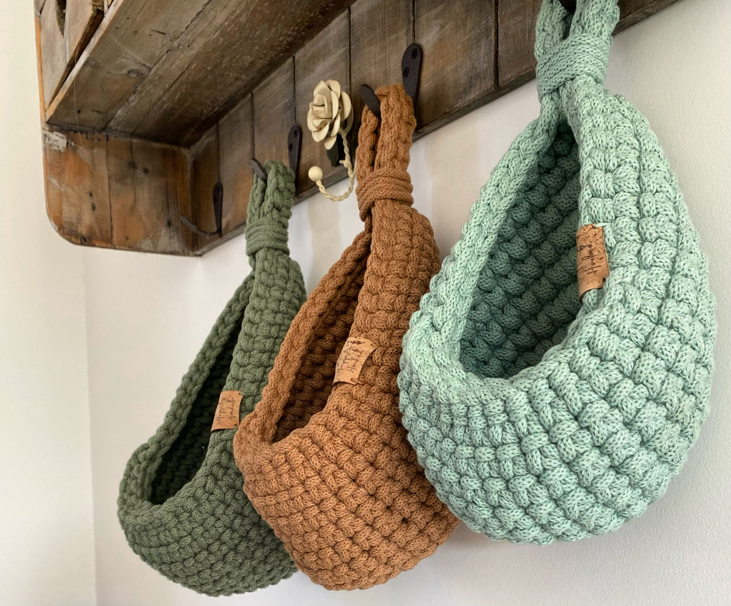 Set of three Pod hangers