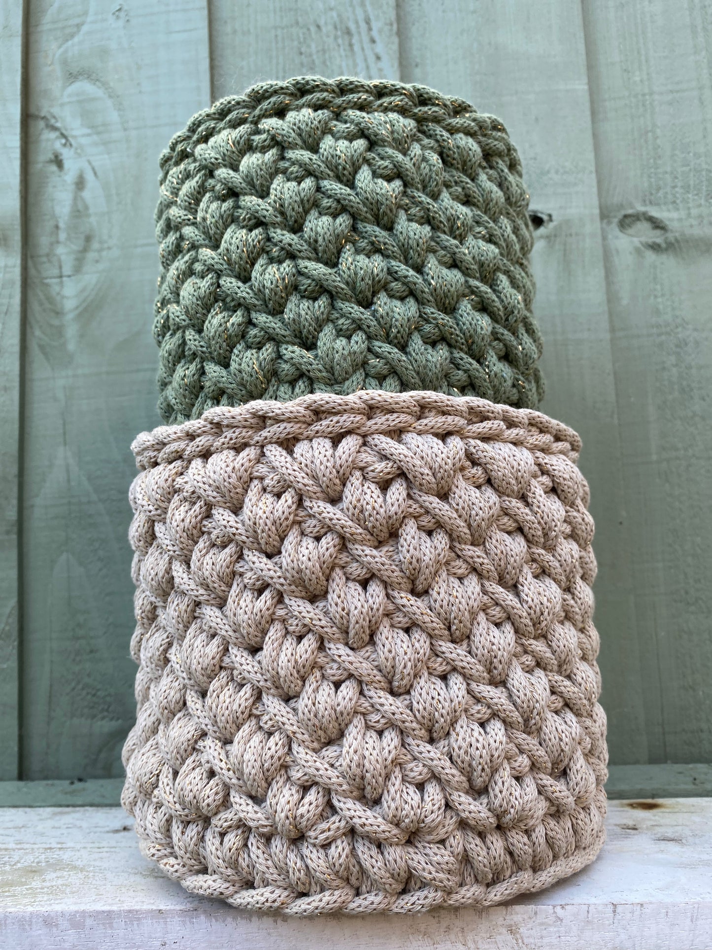 Large Tulip basket