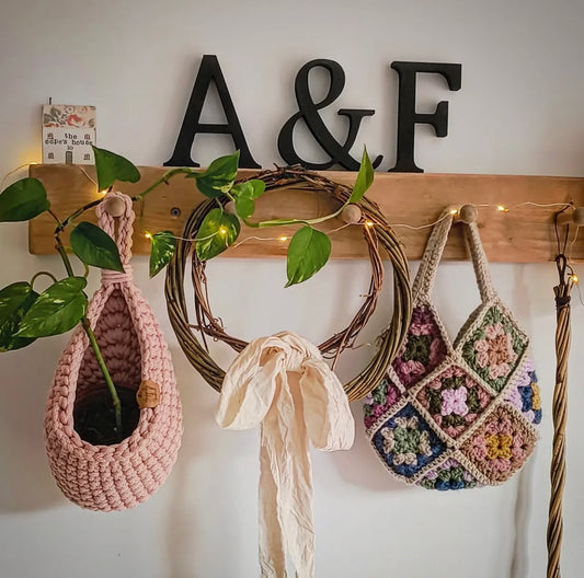 Large pod basket